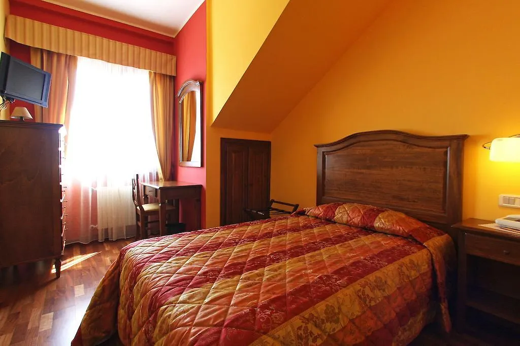 La Torre Ai Mari Hotell Sarteano 3*,  Italien