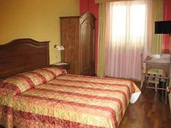 Hotel La Torre Ai Mari Sarteano 3*,  Włochy